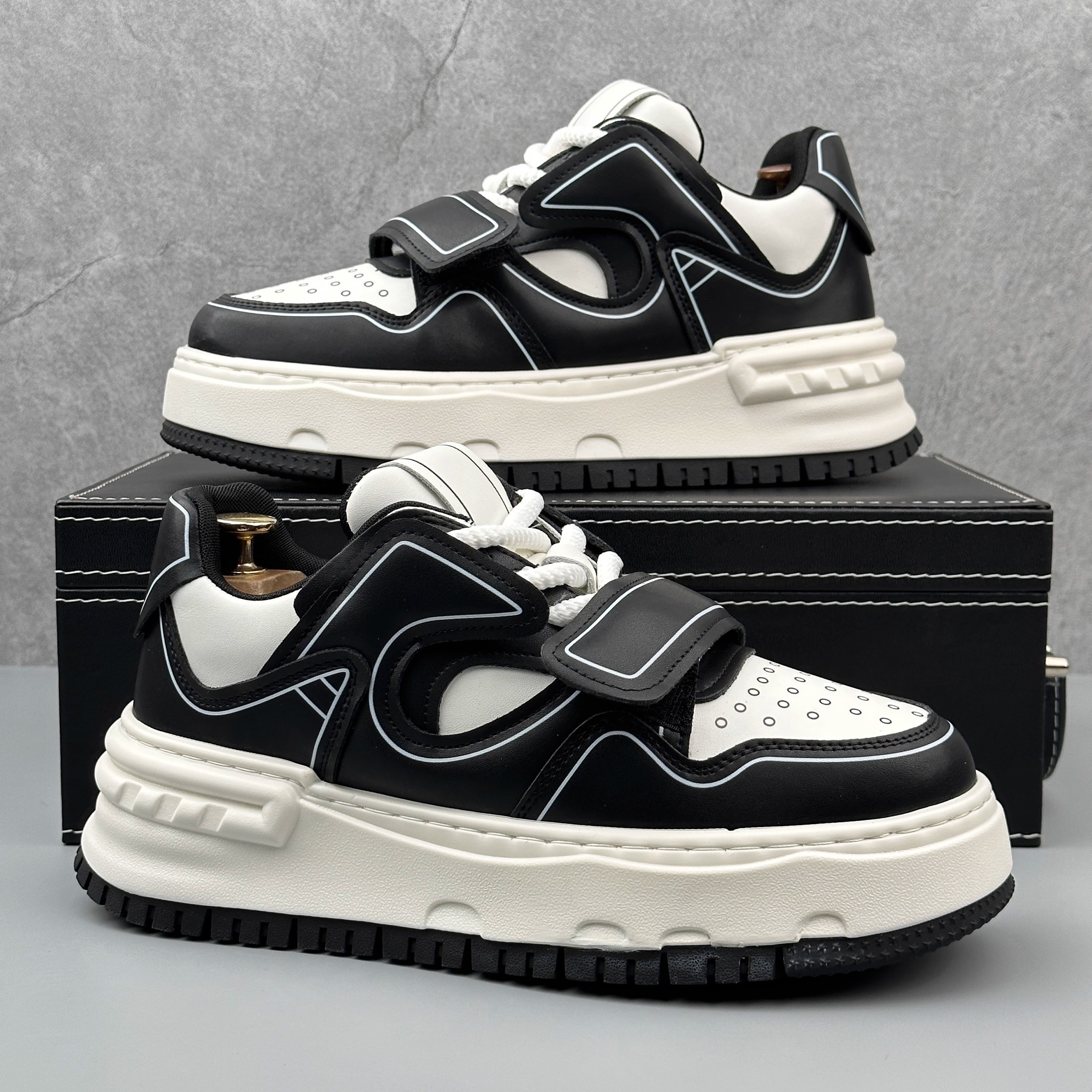 男鞋2025秋季新款厚底休闲运动鞋高级感板鞋潮牌小众设计感小白鞋