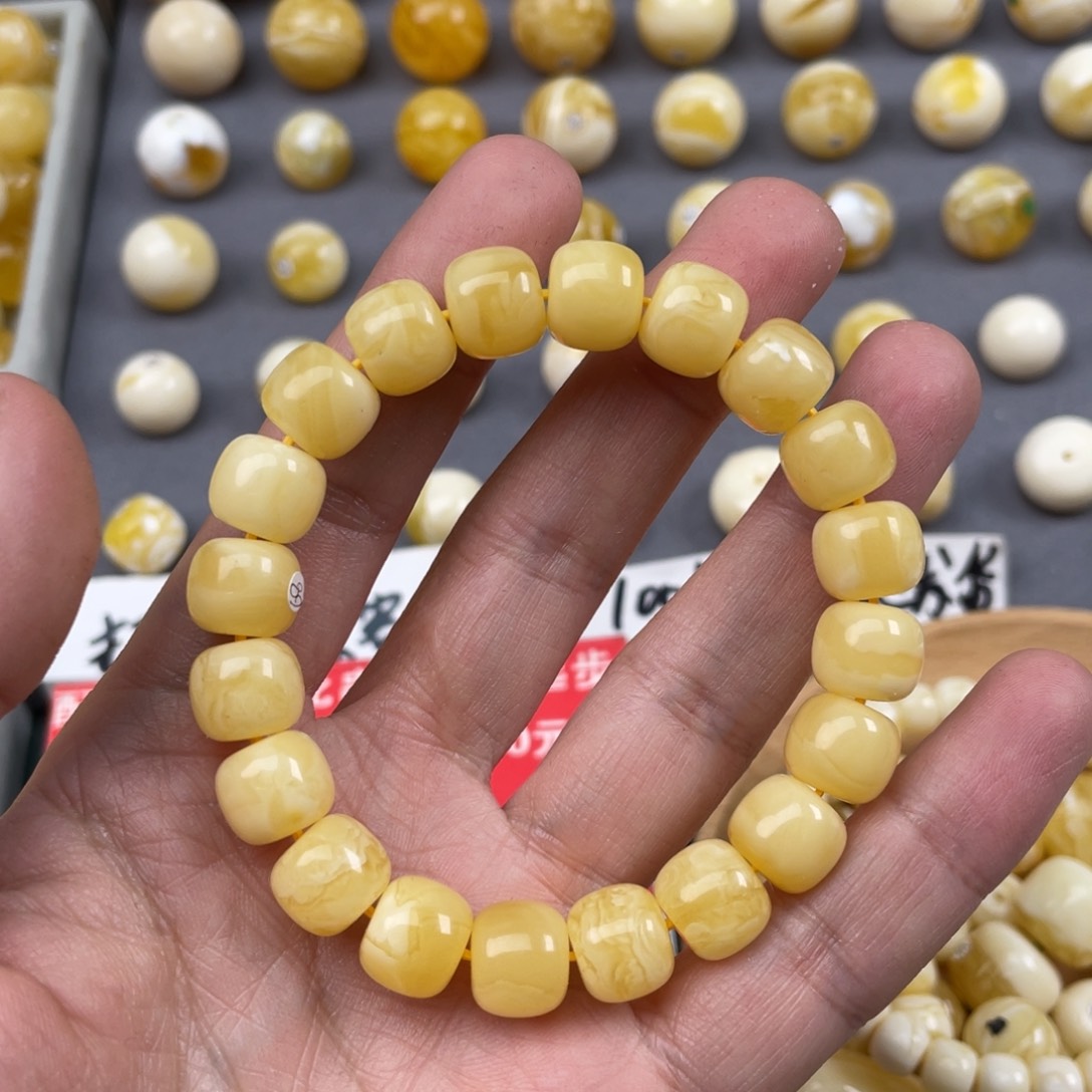 蜜蜡珠宝奇石未镶嵌