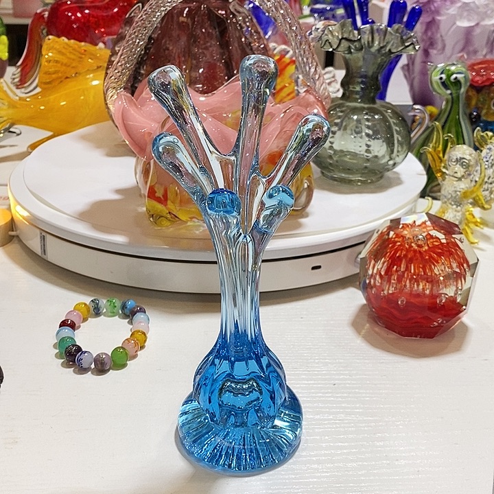 花瓶高19厘米口径3厘米