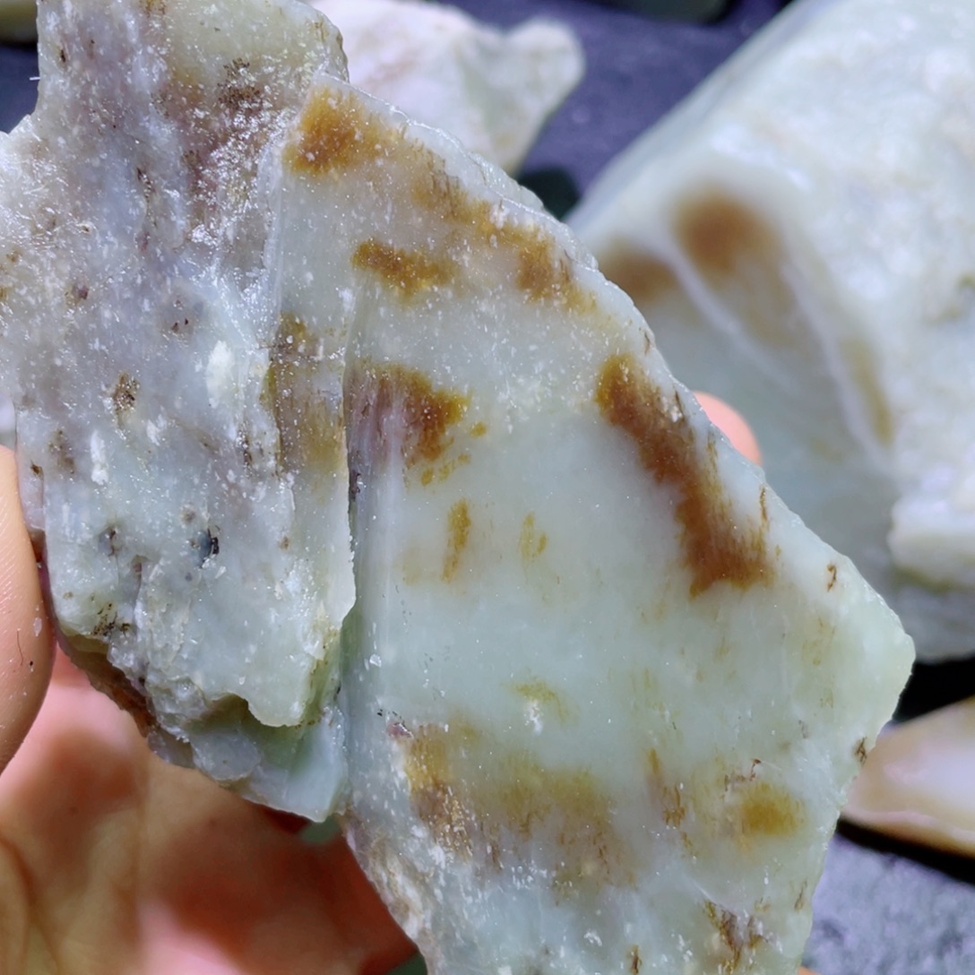 和田玉未镶嵌珠宝半成品