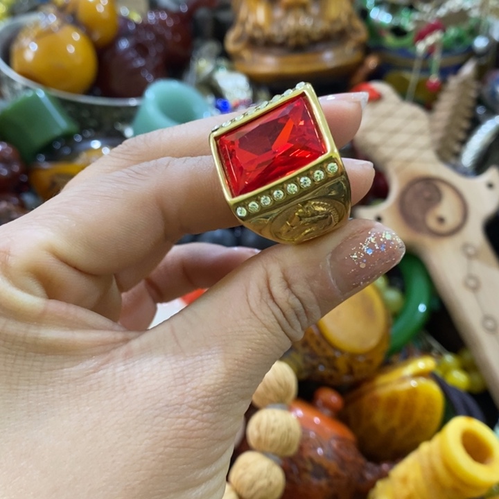 宫廷影视老旧工艺摆件