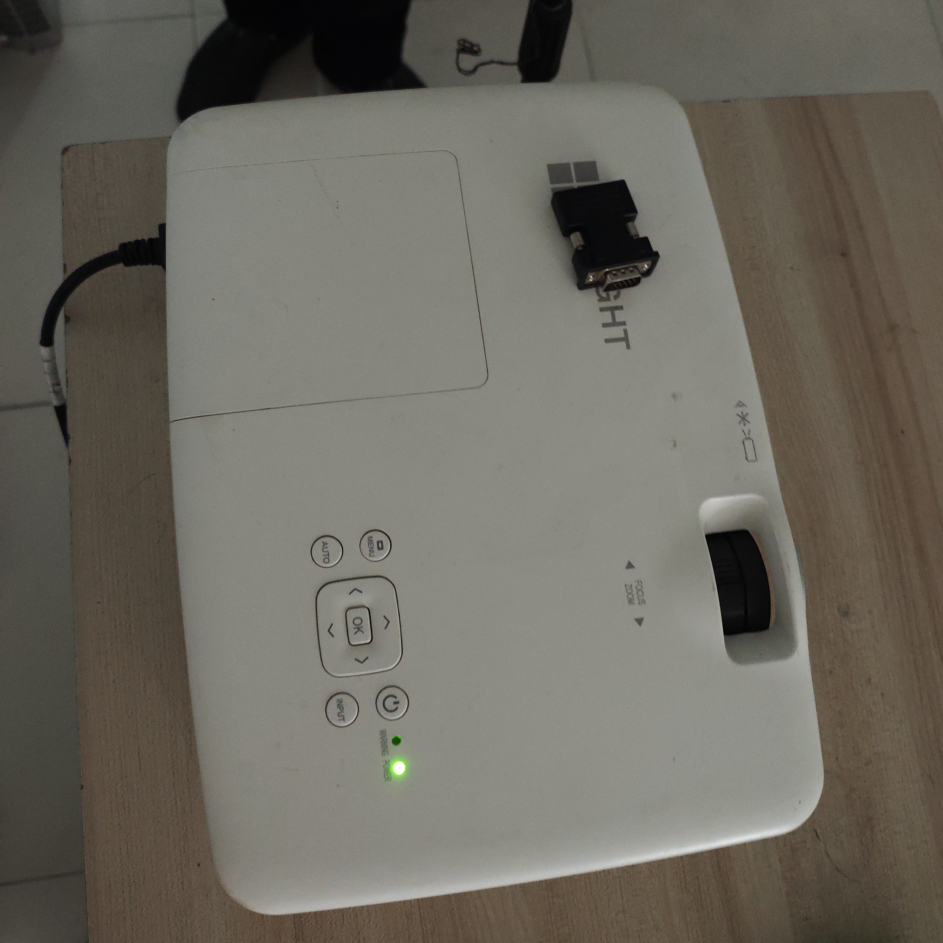 高清长焦投影仪运费到付