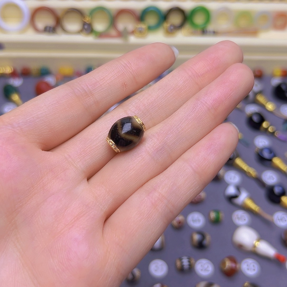 玛瑙/玉髓单珠卡10.4未镶嵌