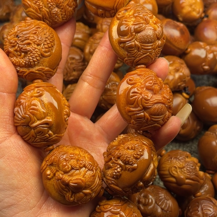 橄榄核吊坠人****哥橄榄