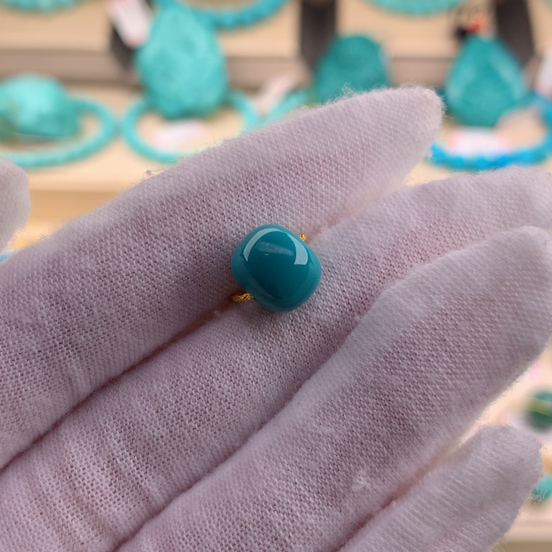 绿松石珠宝奇石未镶嵌译**译