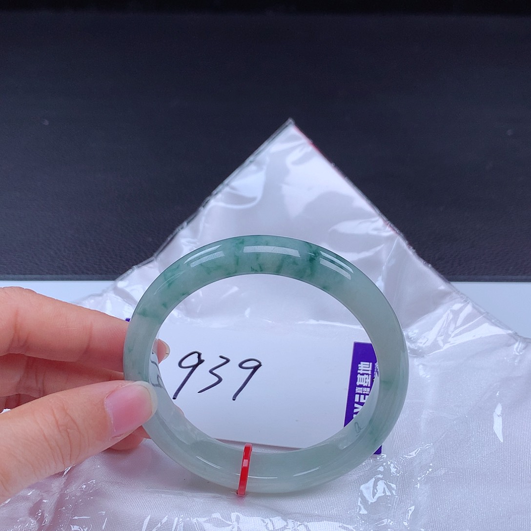 翡翠手镯未镶嵌手镯600007