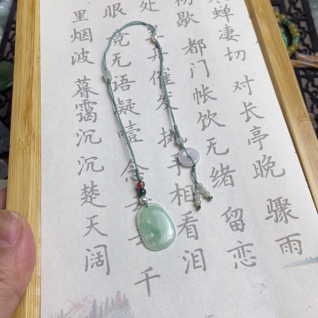 翡翠挂件未镶嵌书签