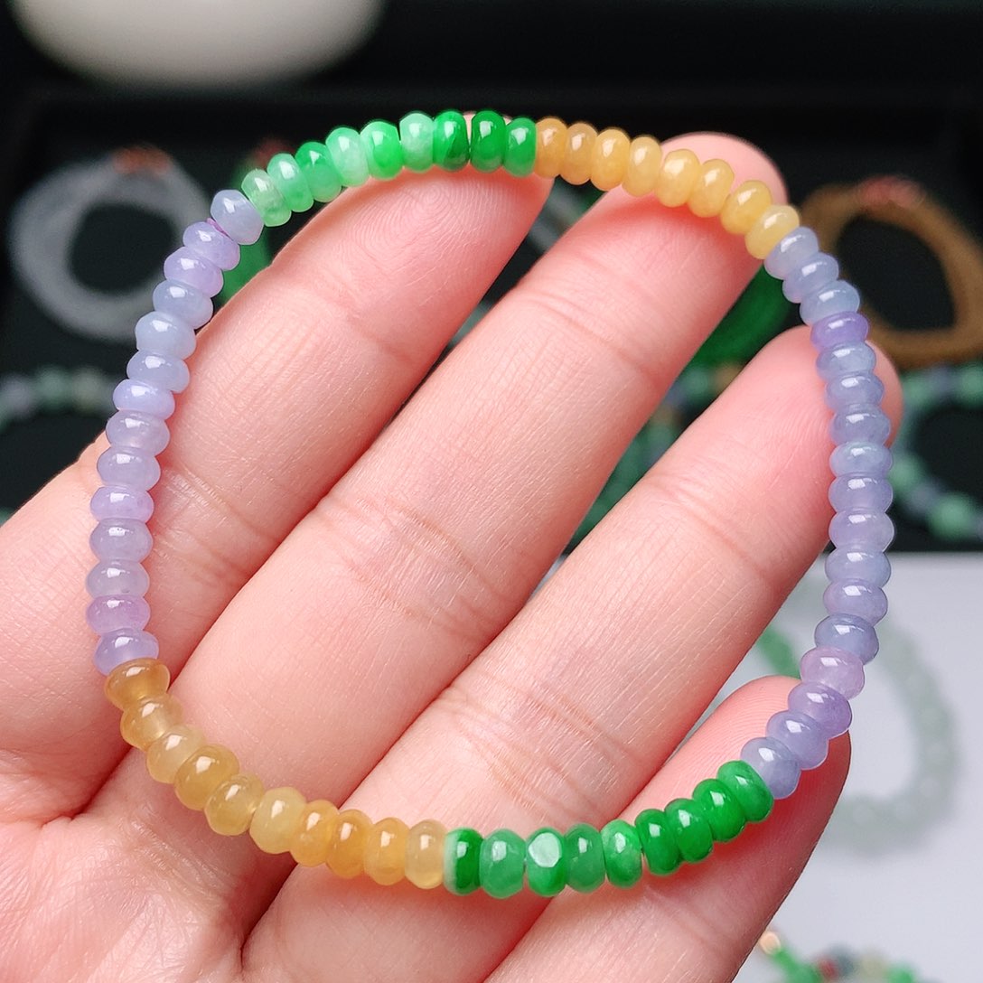 翡翠手链未镶嵌翡翠