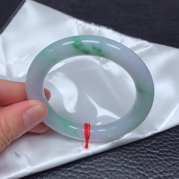 翡翠手镯（圆镯）未镶嵌