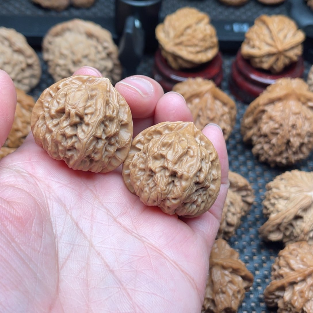 文玩核桃吊坠门头沟元宝37肚