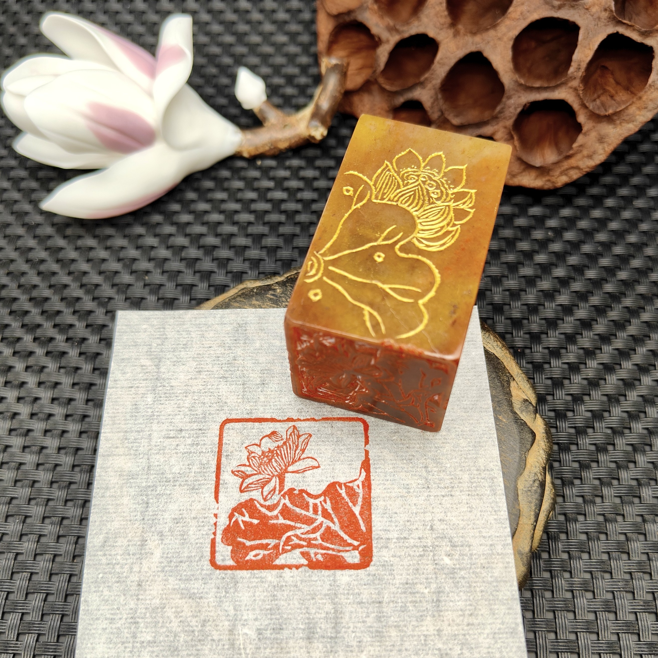 荷花印（3*3*4.9厘米）出售手工篆刻成品闲章 压角章