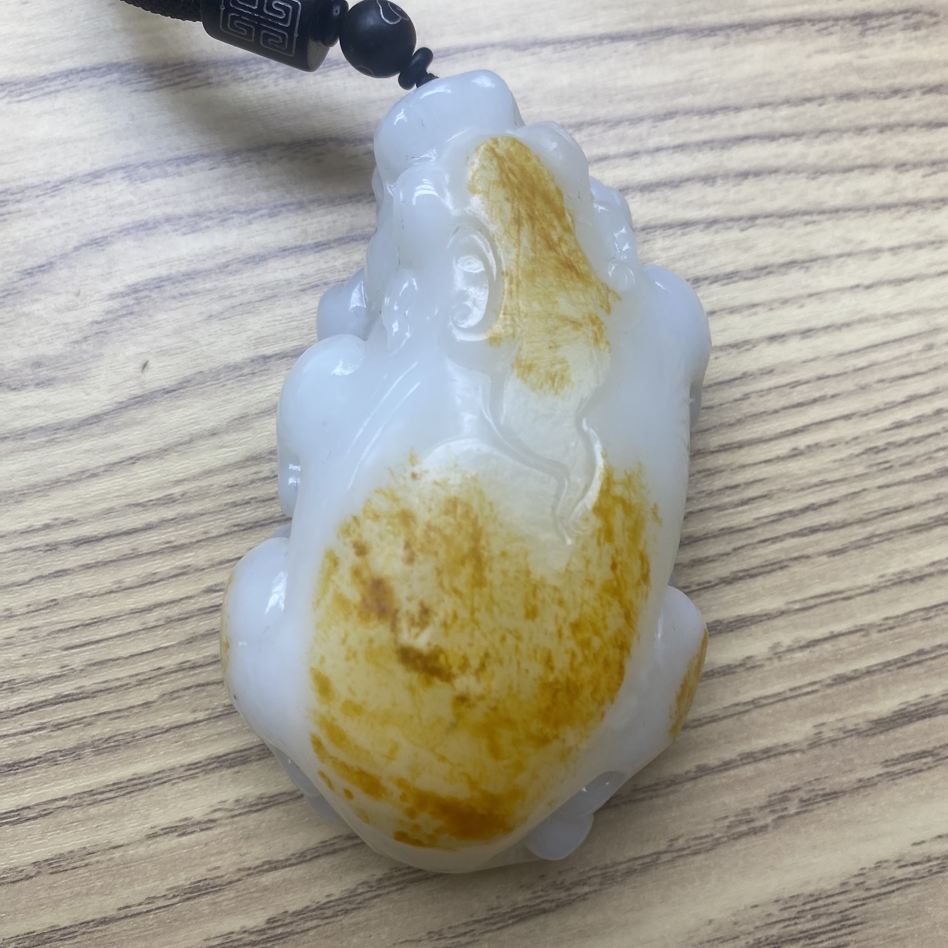 石包沁色貔貅手把把玩件d