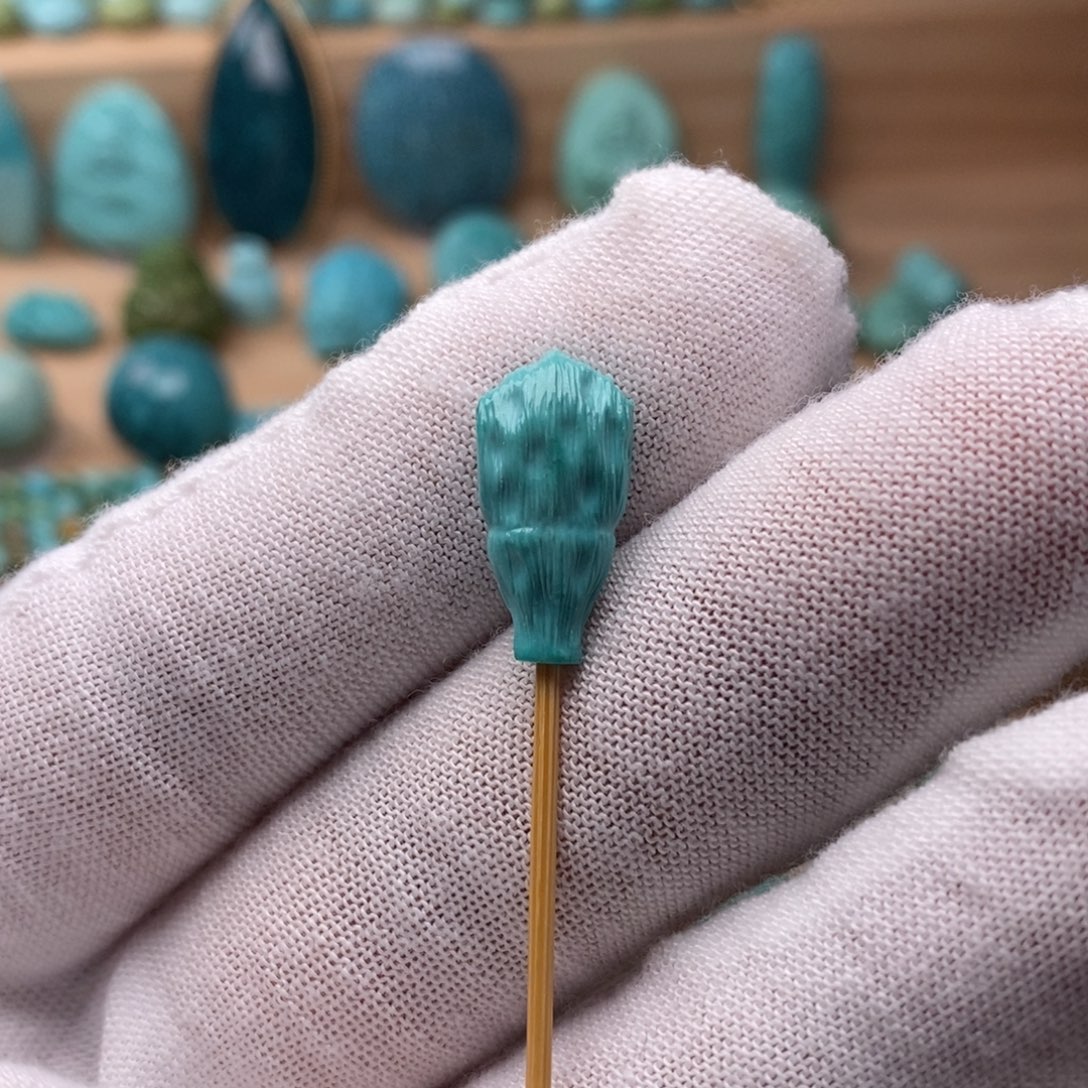 绿松石未镶嵌挂件