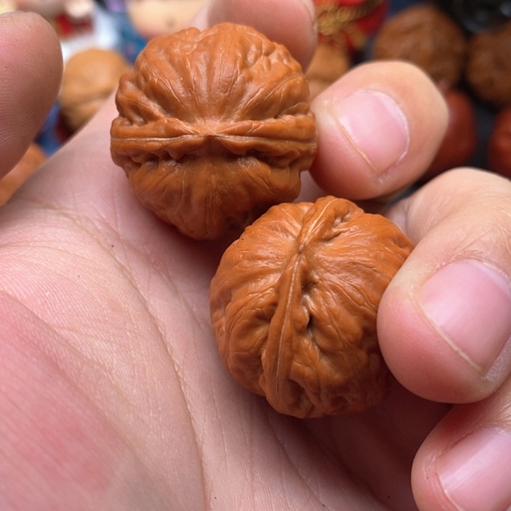 文玩核桃把件盘龙石