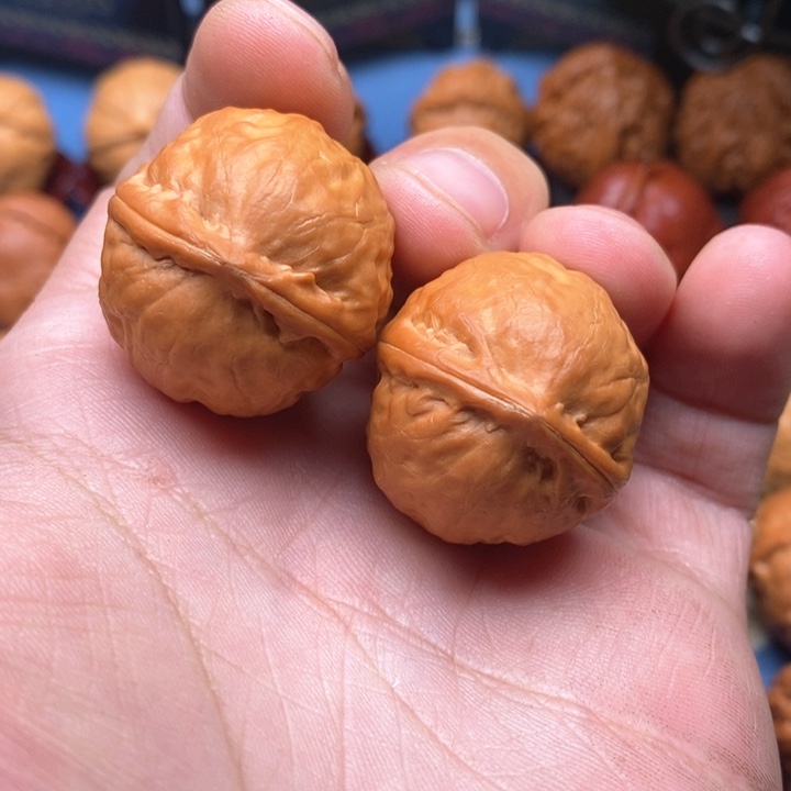 文玩核桃把件赤霞珠