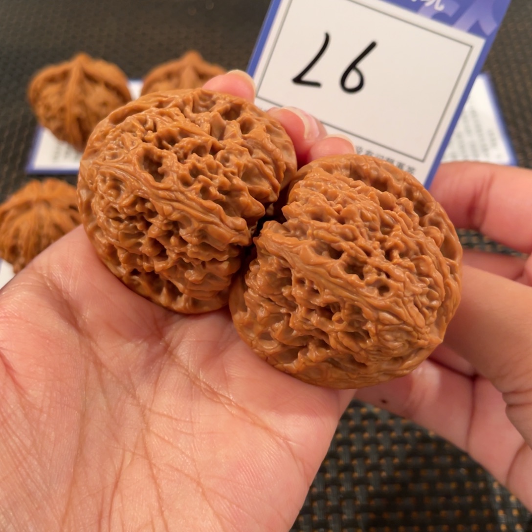 把件文玩核桃L8 边46大南疆