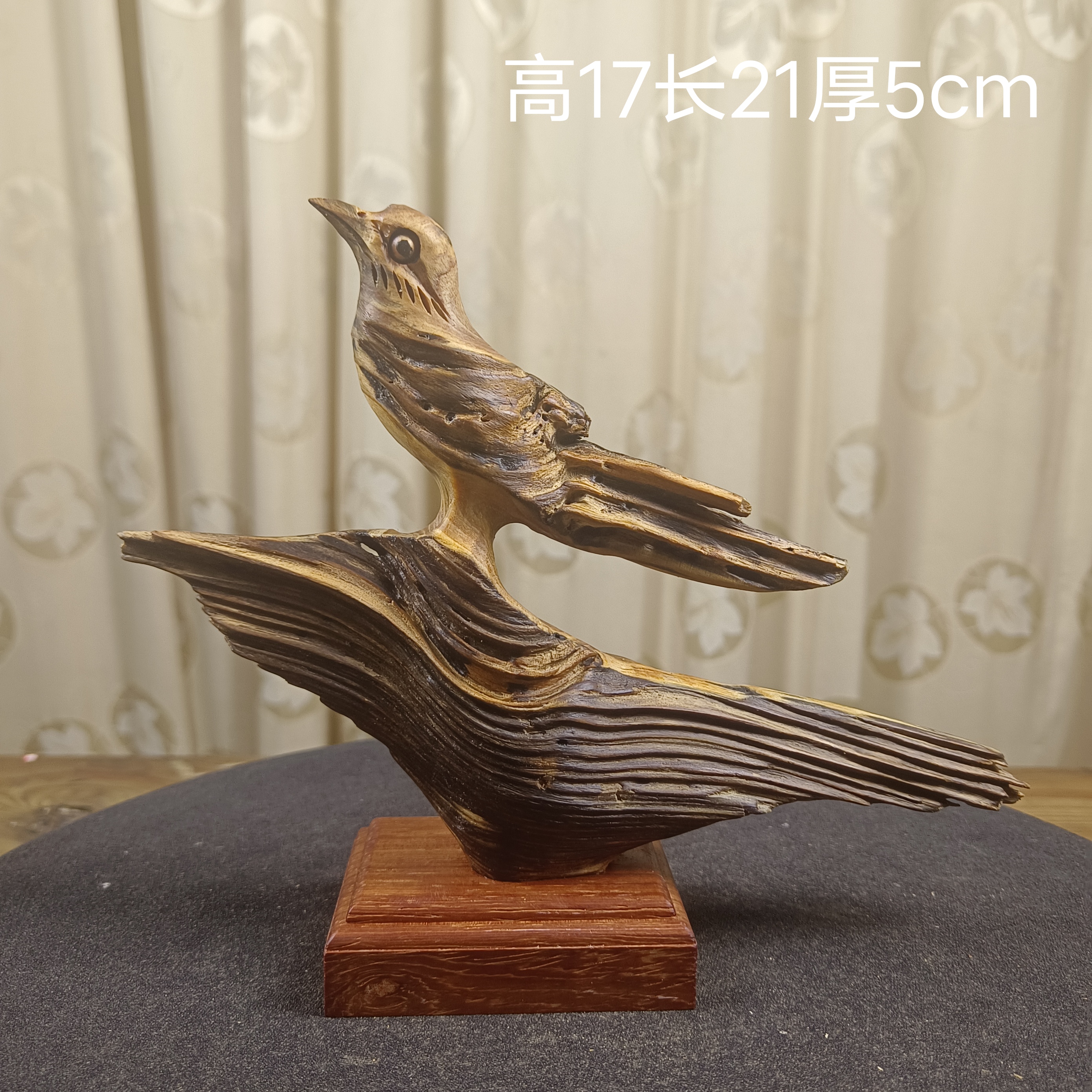 手工雕刻松香木小鸟根艺雕件适合客厅办公装饰