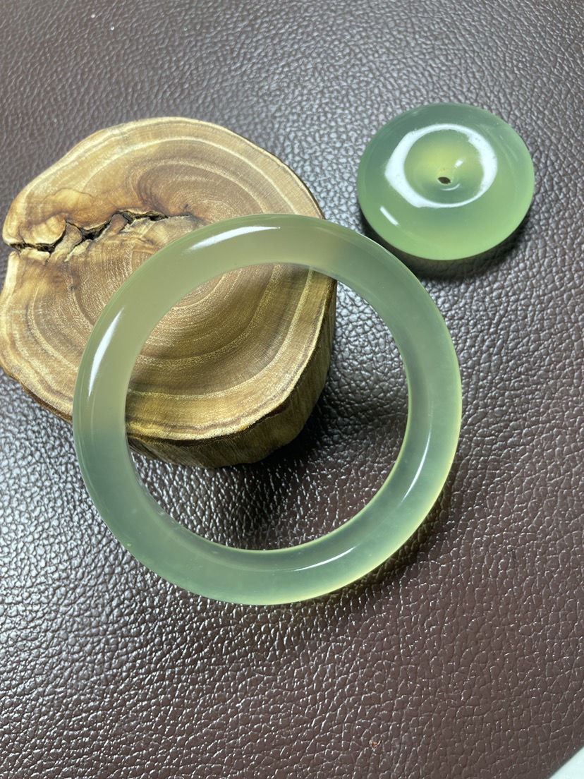 【抖音官方质检】纯天然A货冰定制冰绿手镯（多样性拍一发一）