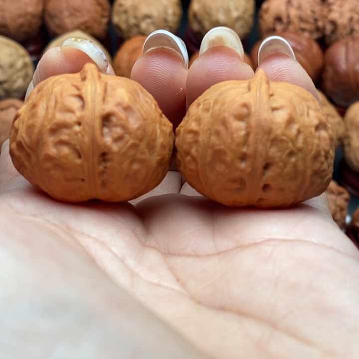 核桃精品文玩核桃手捻方墩