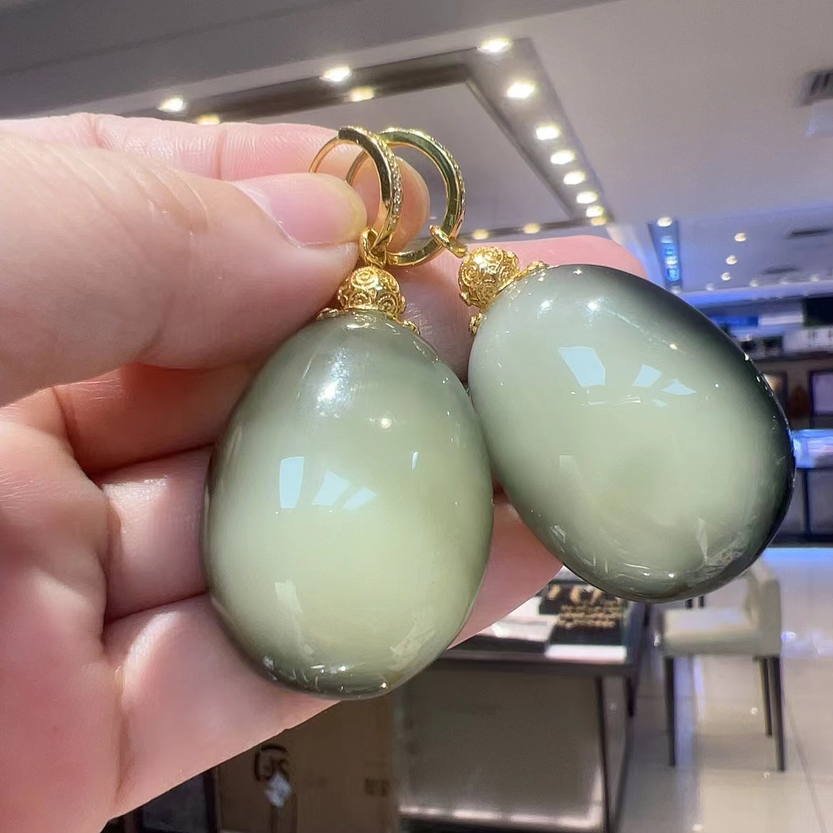 天然琥珀绿蜜水滴镶嵌简约女款耳饰耳坠