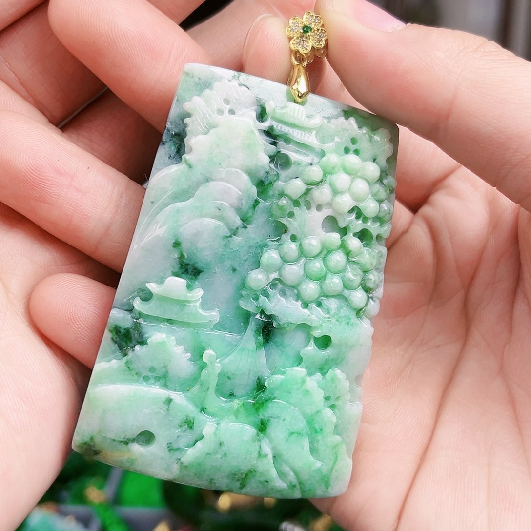 翡翠颈饰未镶嵌吊坠