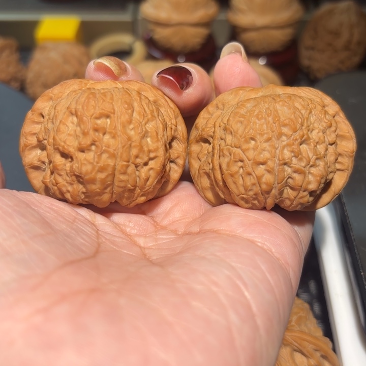 把件文玩核桃43血麒麟