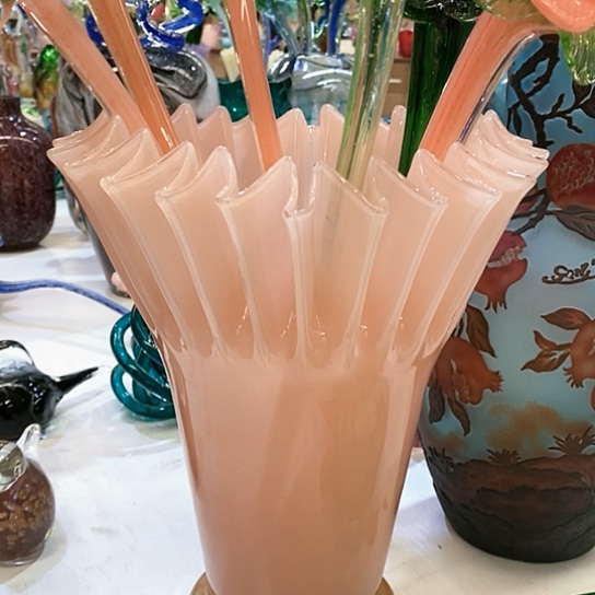 琉璃花瓶高28厘米口径18厘米