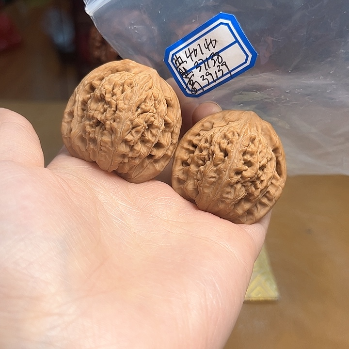 把件文玩核桃望月