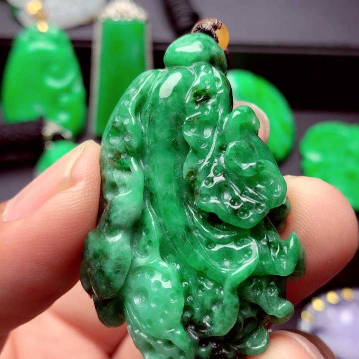 翡翠未镶嵌吊坠(不含链)