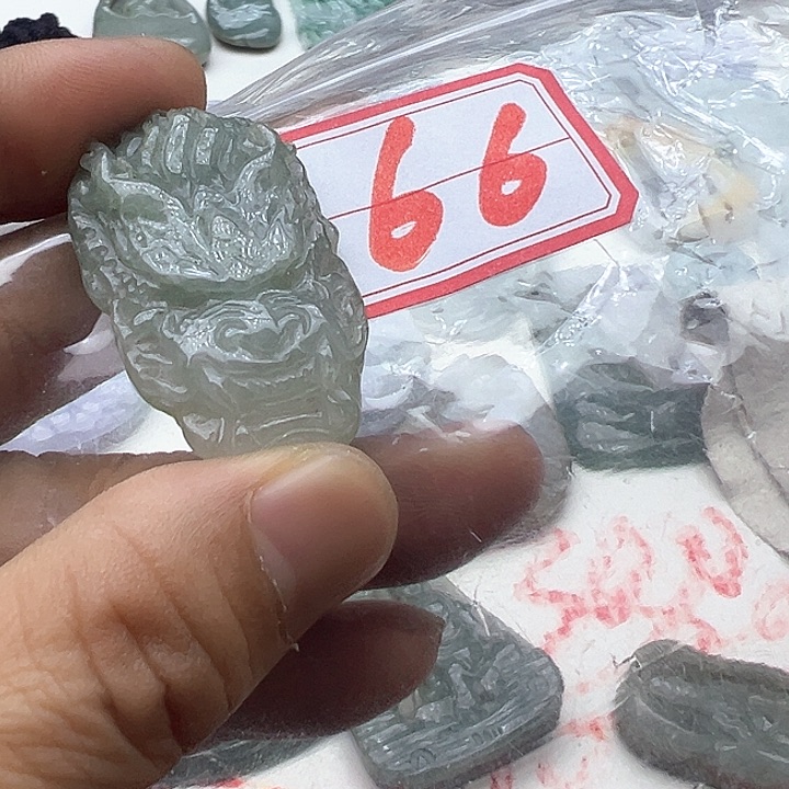 翡翠颈饰未镶嵌天然缅甸翡翠吊坠