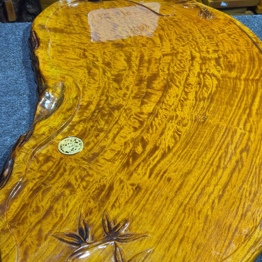 东***）缅甸大叶金丝楠实木