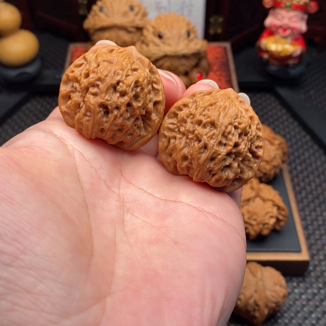 文玩核桃把件野生狮子头37尺