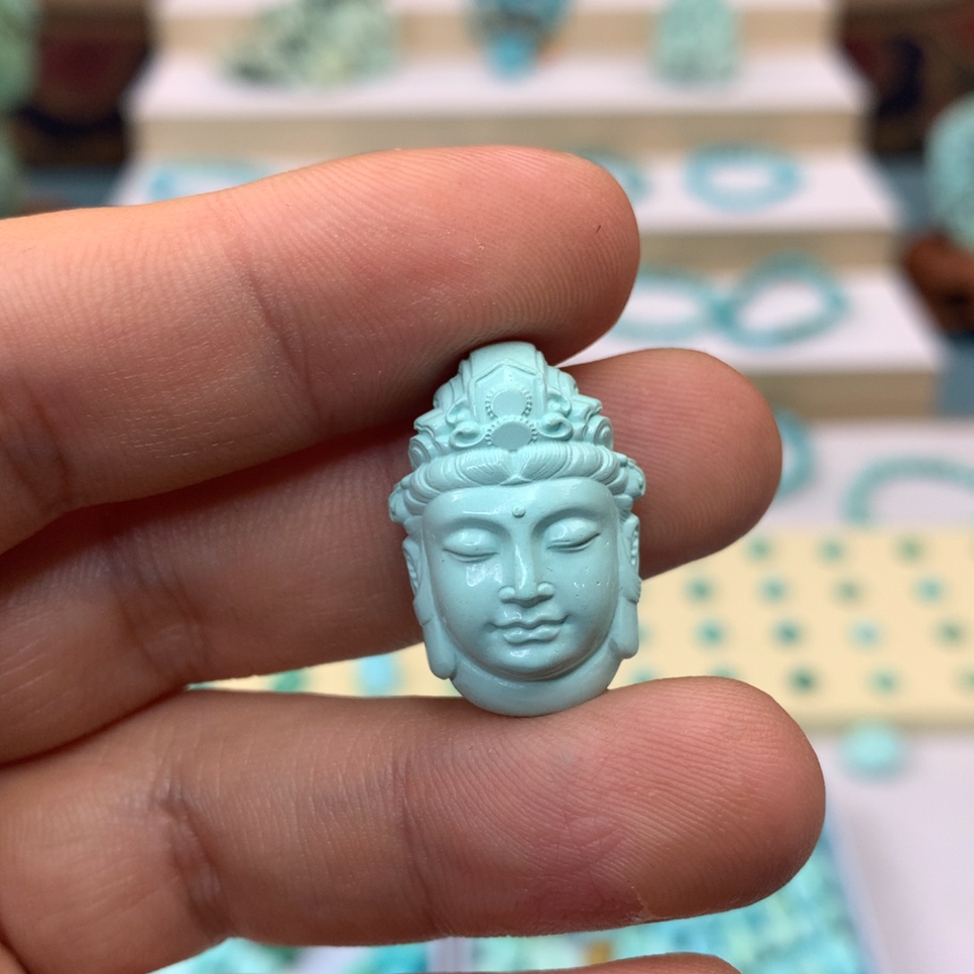 绿松石配饰未镶嵌