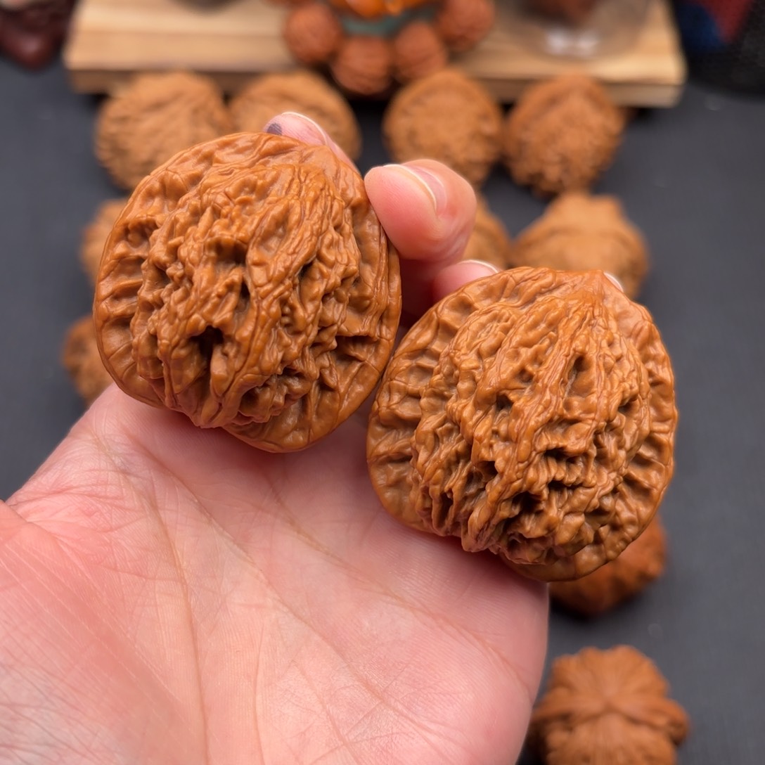 文玩核桃把件虎头44