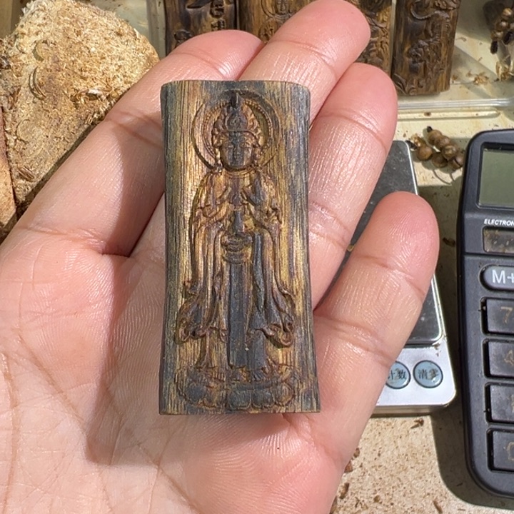 沉香吊坠白棋楠沉香雕刻牌8.7克