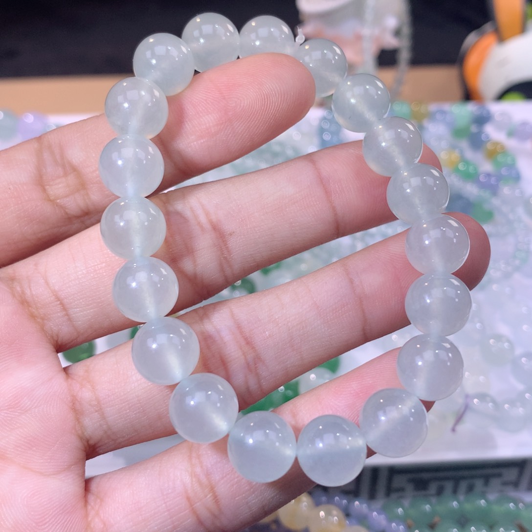 翡翠手链未镶嵌翡翠