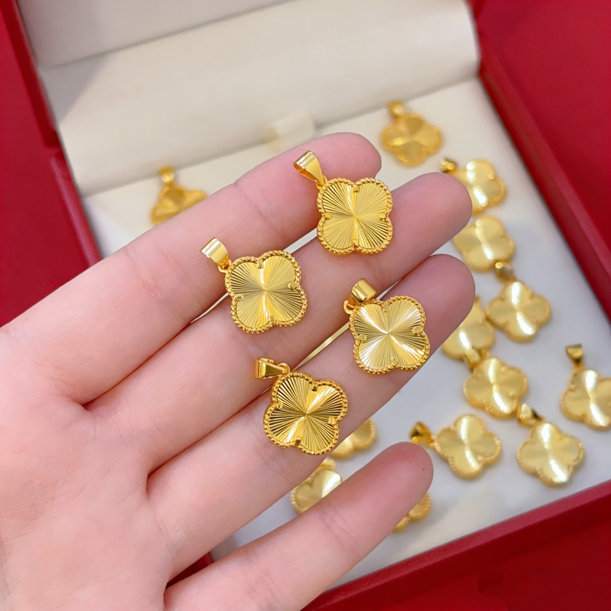 铜合金项链 【CNC工艺四叶草项链】镀真金高品质，赠送经典麻花项链