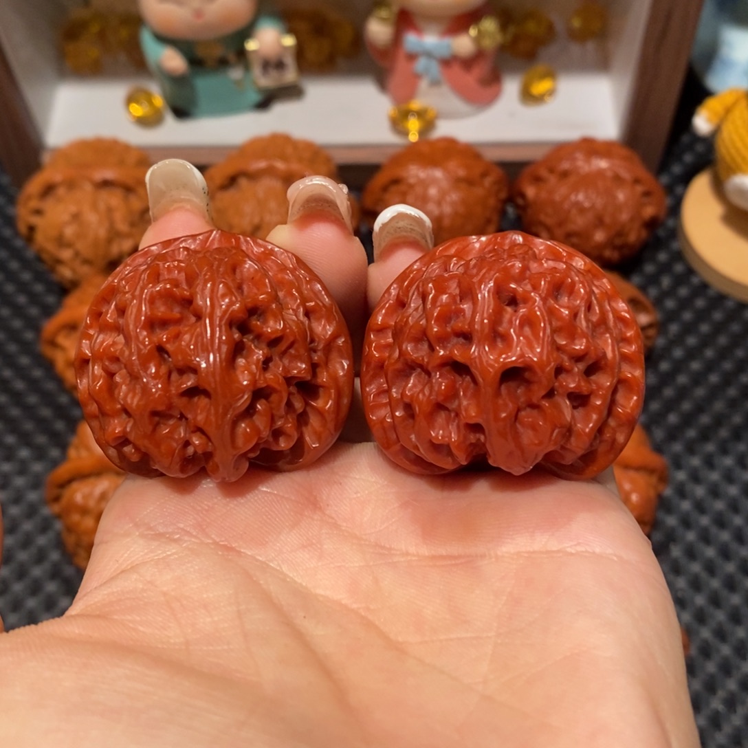 吊坠桃核38.2玉化苹果园，1424