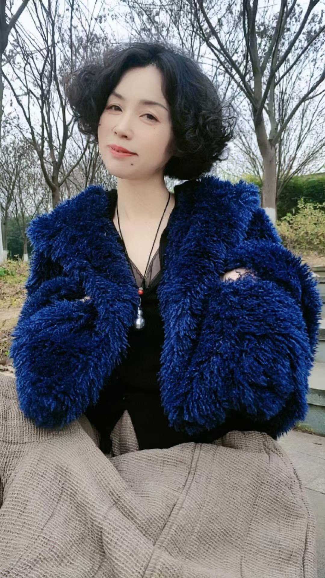 长袖加厚百搭开衫冬季小香风短款重工轻奢气质洋气短外套女