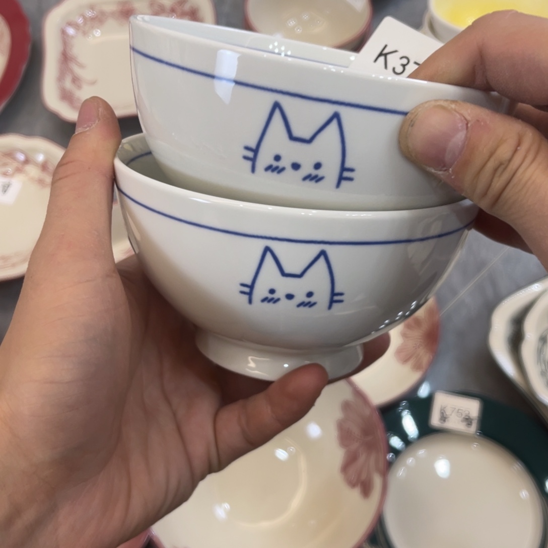 陶瓷微瑕餐具介意勿拍，满18飞！