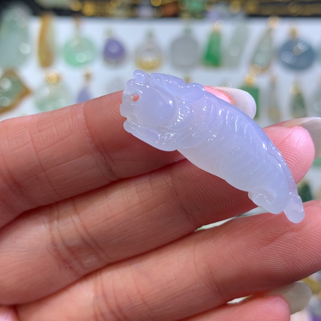翡翠颈饰未镶嵌翡翠吊坠的未镶嵌