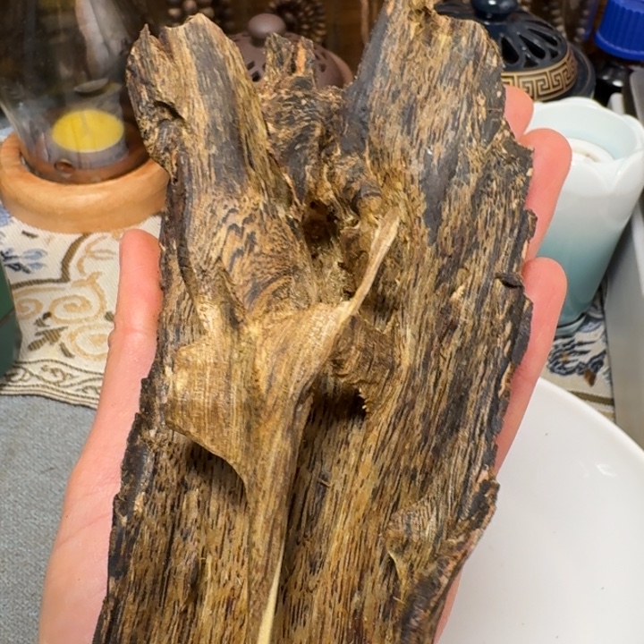 沉香沉香碎屑张勺子棋楠留疤皮油块料54克