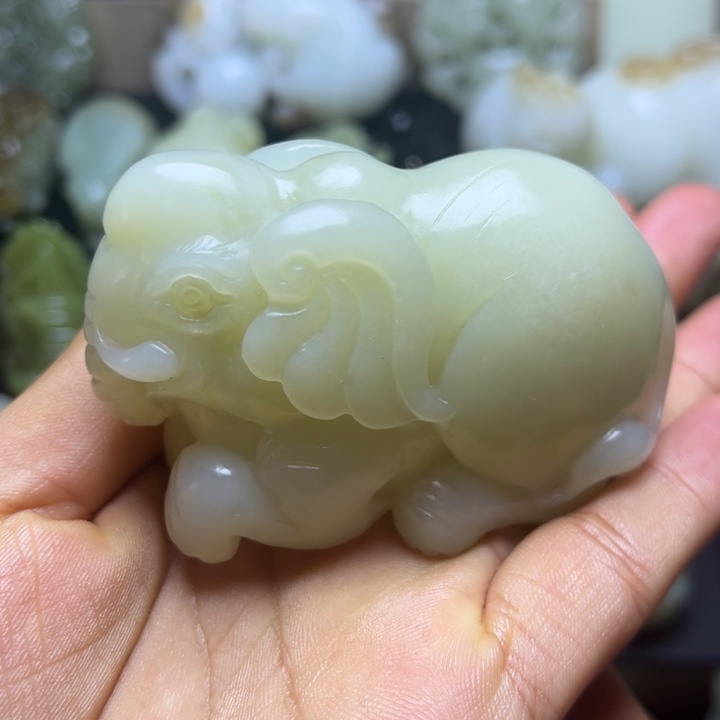 嘟***嘟和田玉未镶嵌颈饰