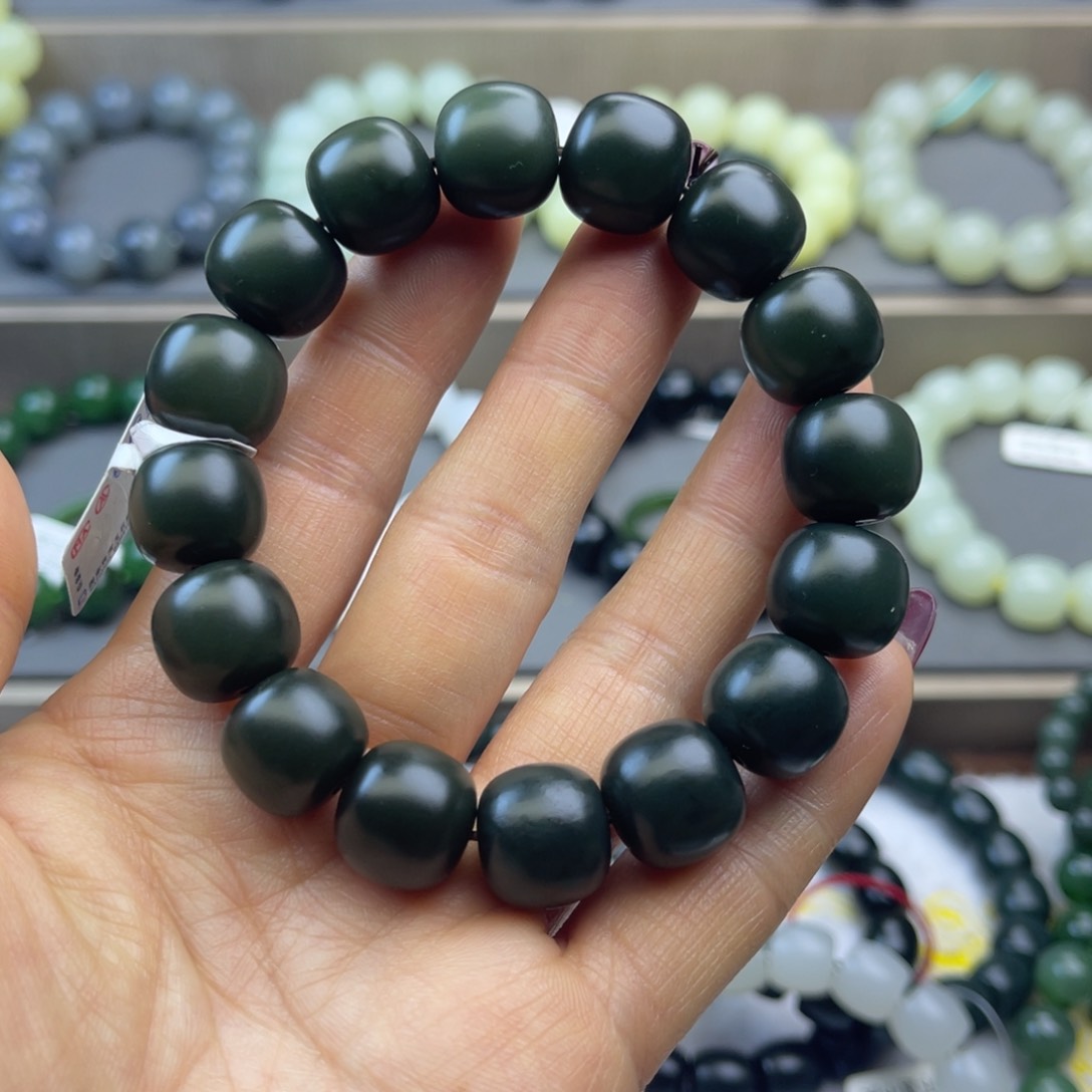 和田玉手链未镶嵌