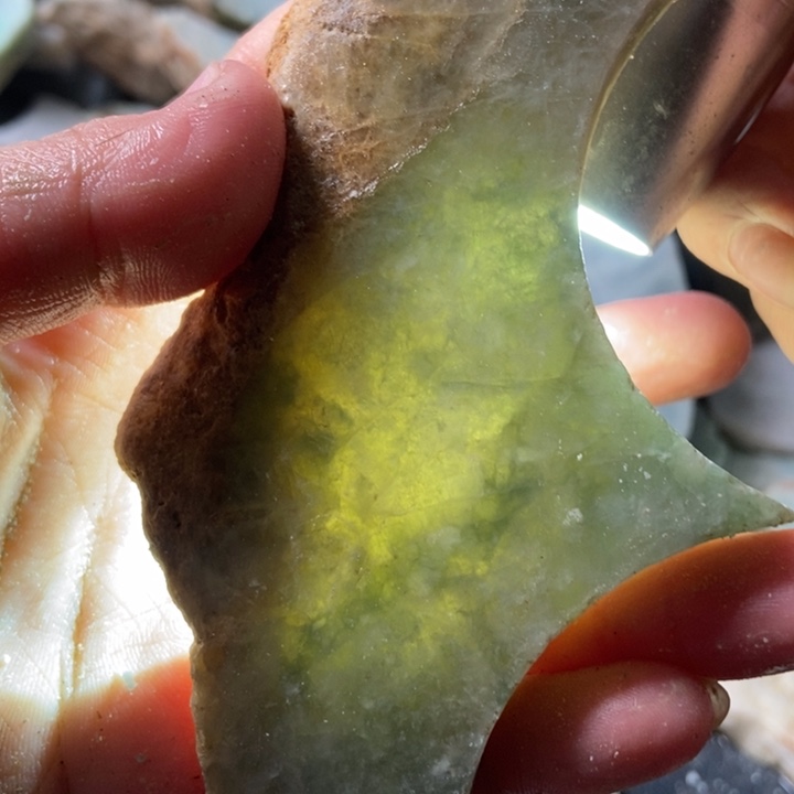 翡翠颈饰未镶嵌天然翡翠