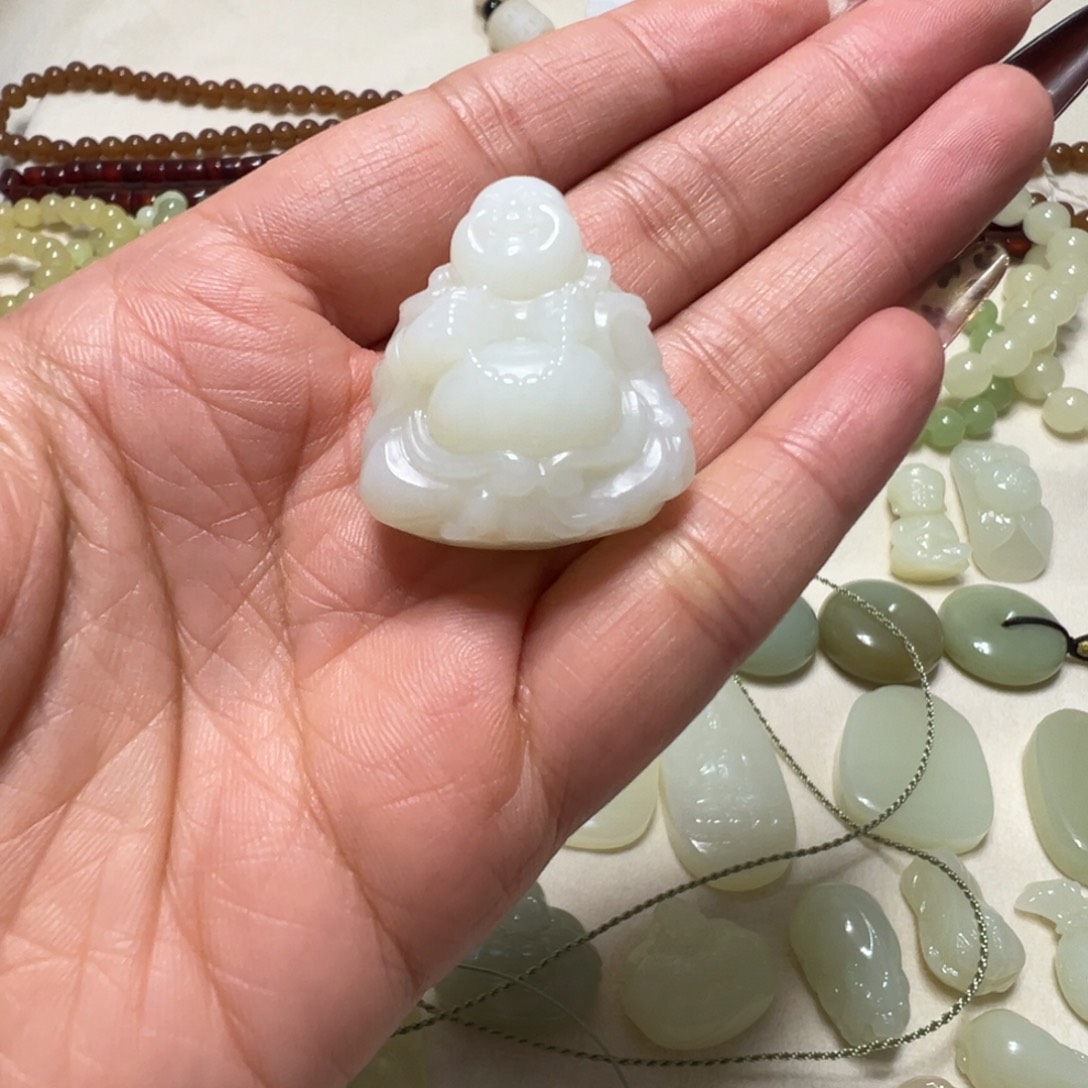 ℳ***ℳ和田玉（糖玉）未镶嵌颈饰