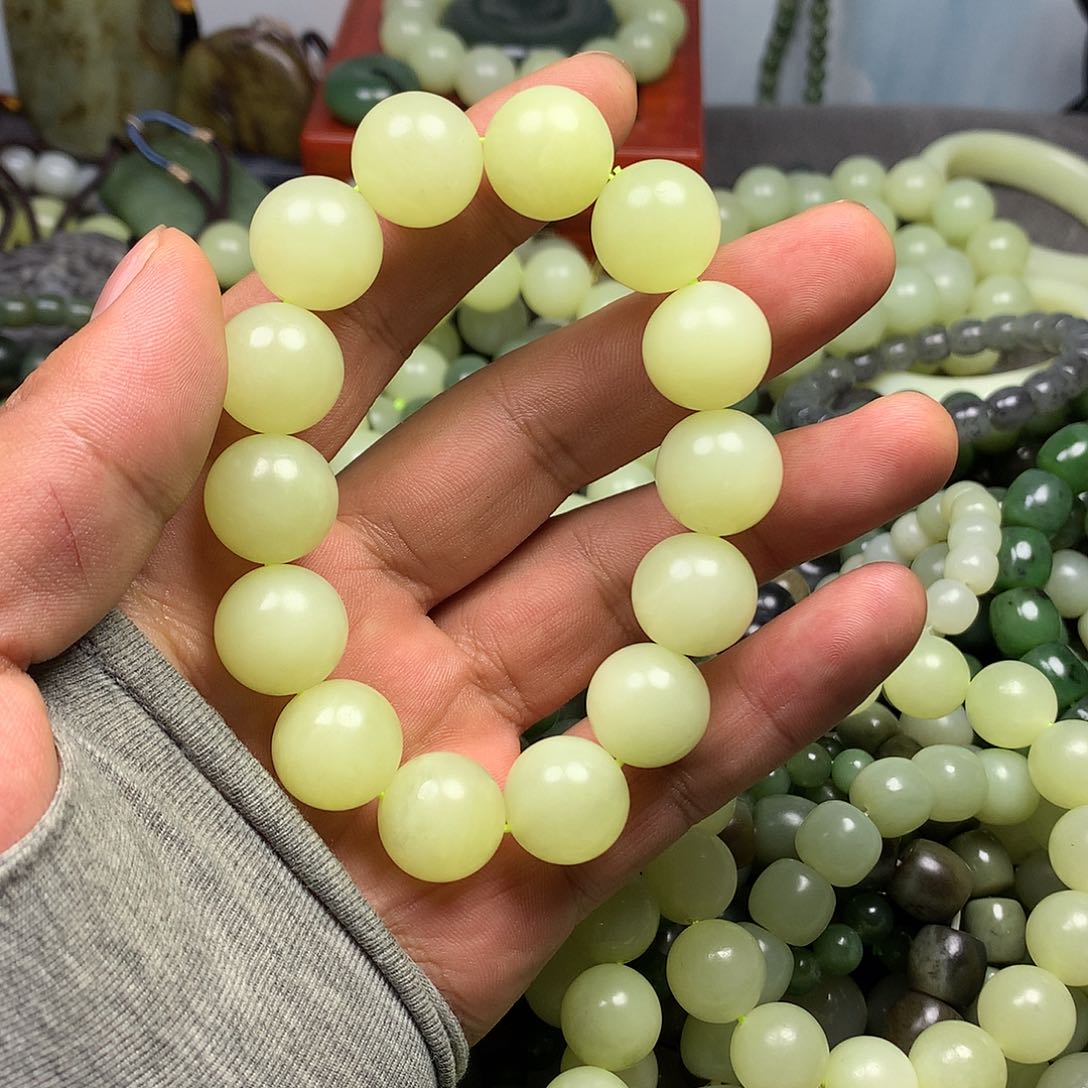 和田玉手链未镶嵌摩***默