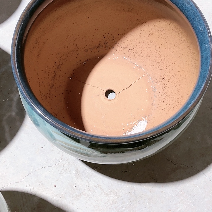 红陶口径32高度23一只瑕疵