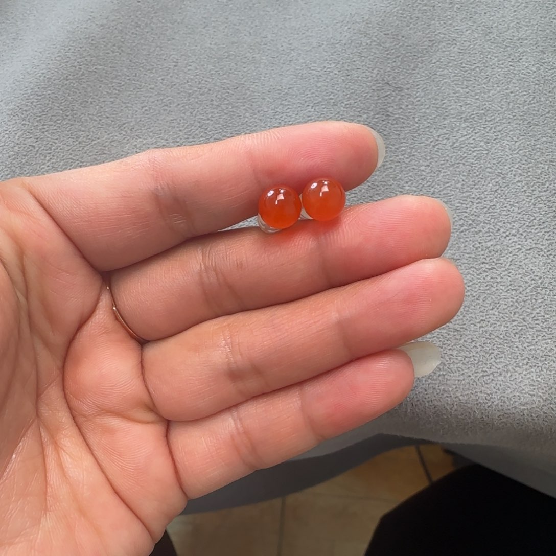 南红玛瑙耳钉18K金镶嵌松*18k金镶冰红耳钉