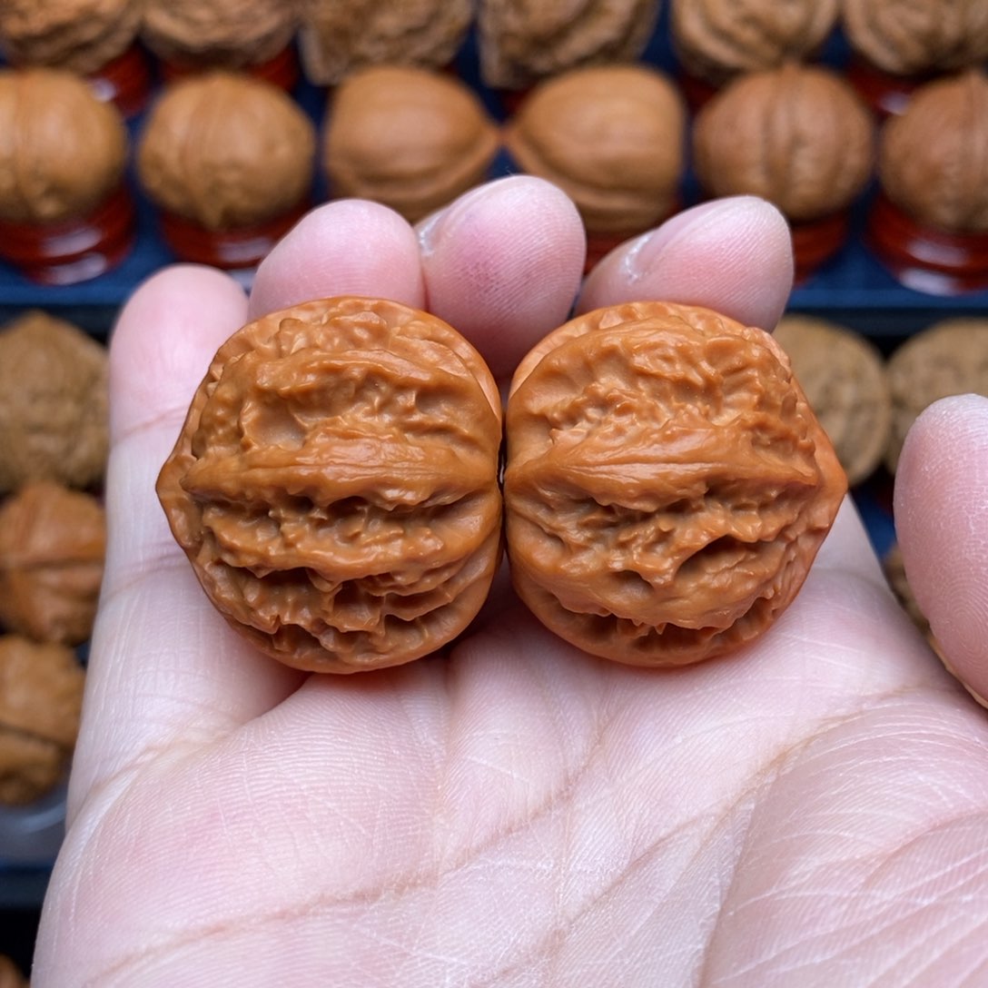 文玩核桃把件手捻灯笼粗筋